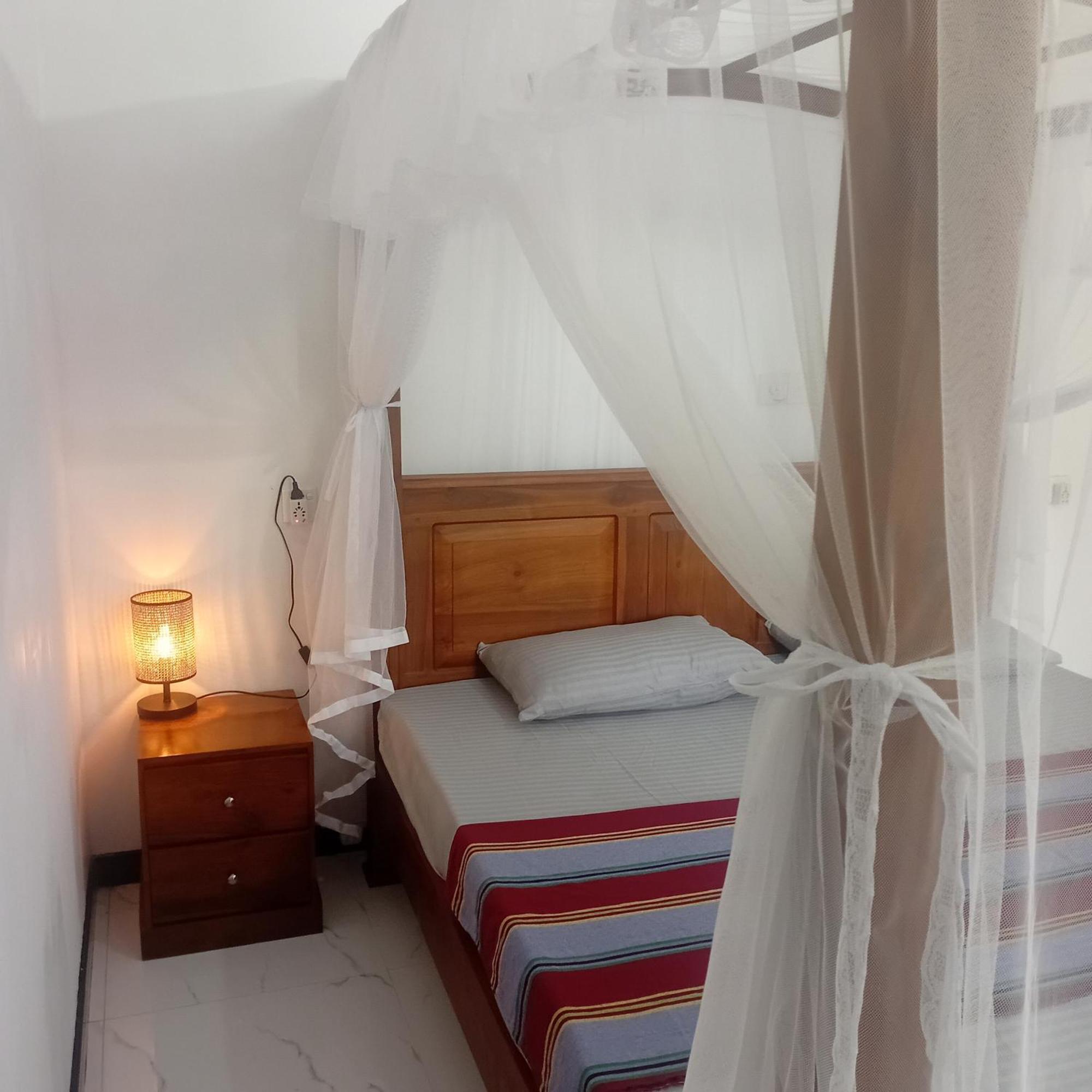 Daasa Guest Mirissa Hotel Szoba fotó